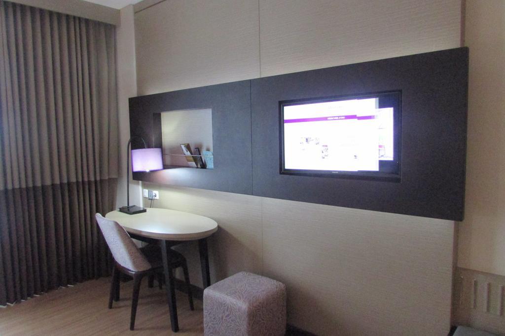 Mercure Palu Ngoại thất bức ảnh