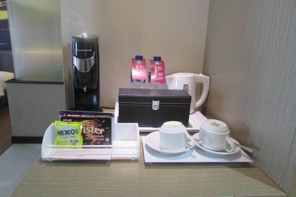 Mercure Palu Ngoại thất bức ảnh