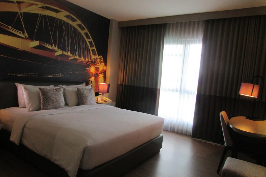 Mercure Palu Ngoại thất bức ảnh
