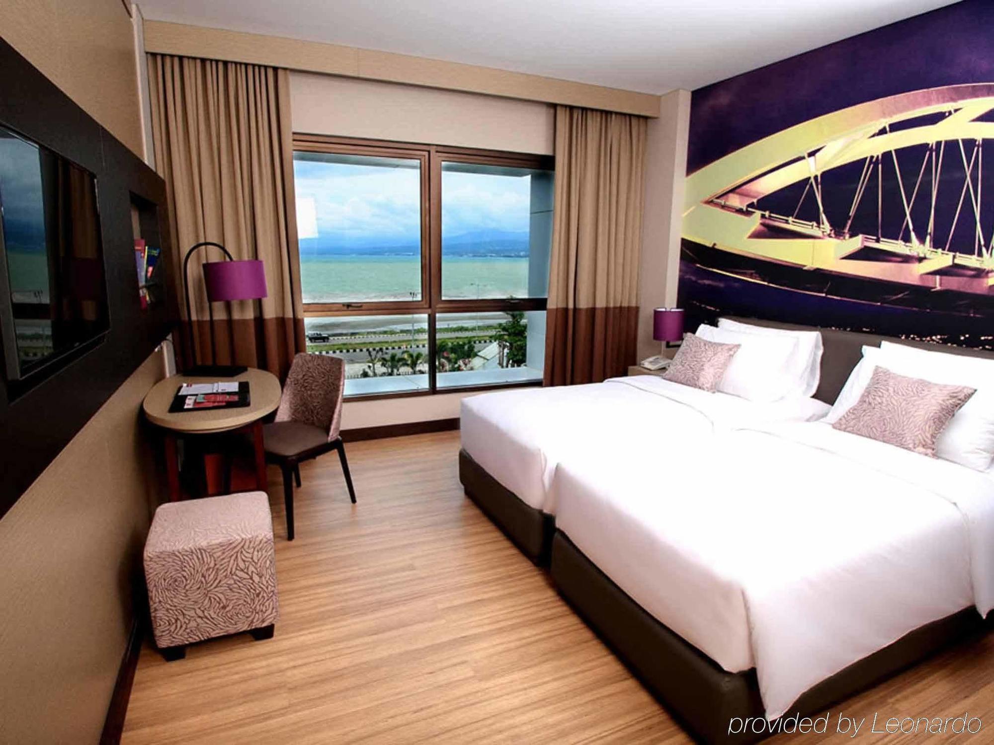 Mercure Palu Ngoại thất bức ảnh