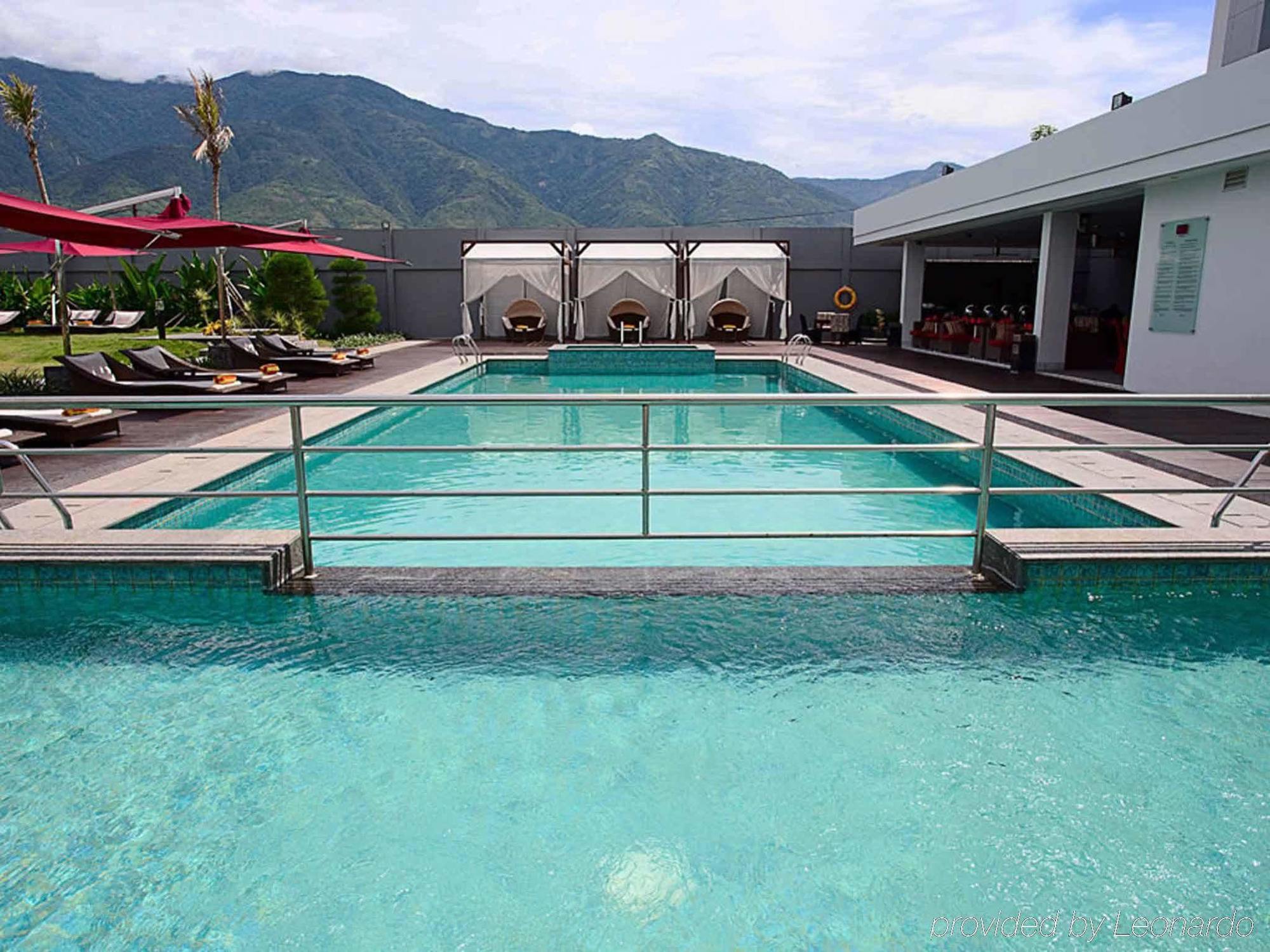 Mercure Palu Ngoại thất bức ảnh