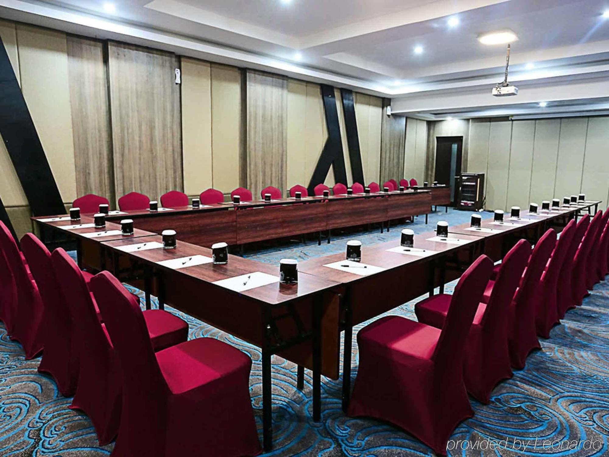 Mercure Palu Ngoại thất bức ảnh
