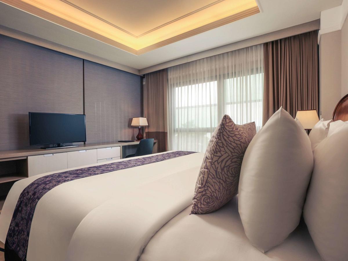 Mercure Palu Hotel Ngoại thất bức ảnh