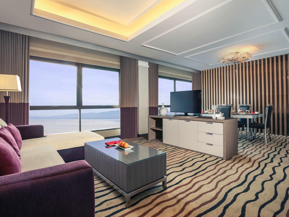 Mercure Palu Ngoại thất bức ảnh