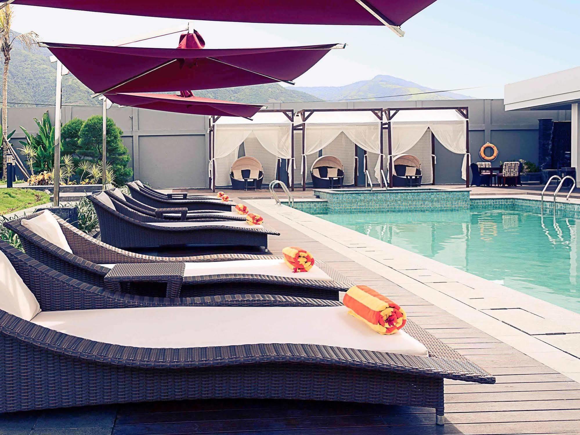 Mercure Palu Ngoại thất bức ảnh
