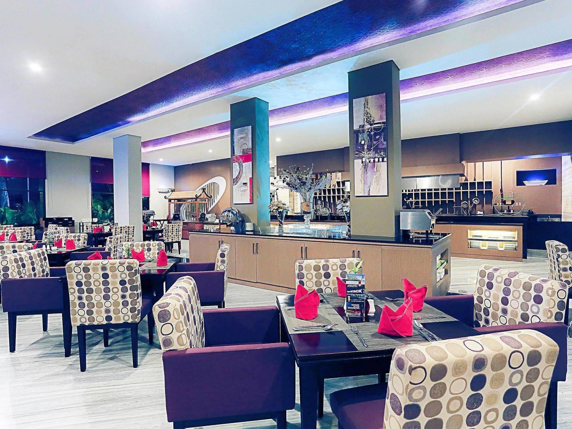 Mercure Palu Ngoại thất bức ảnh