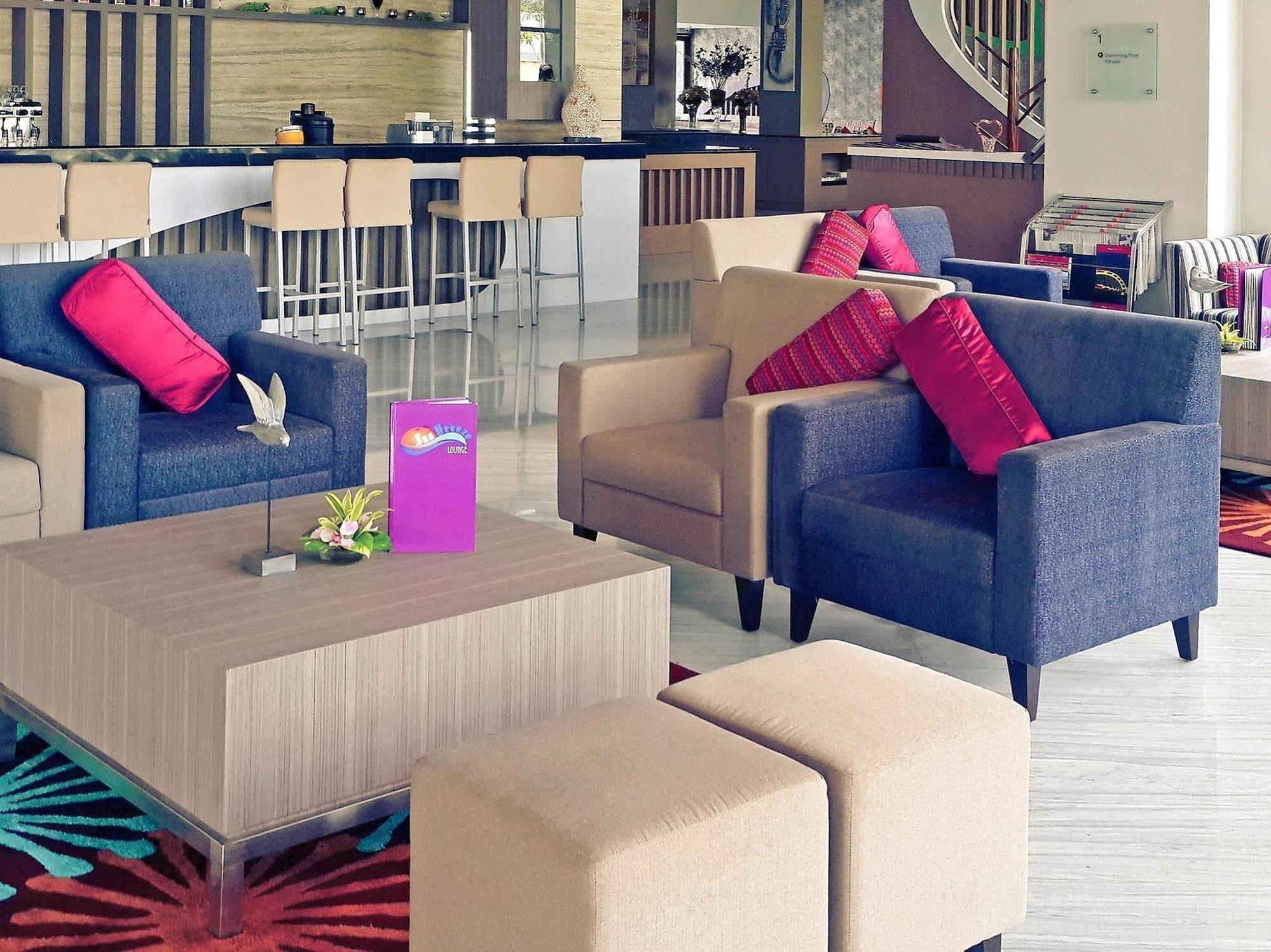 Mercure Palu Ngoại thất bức ảnh
