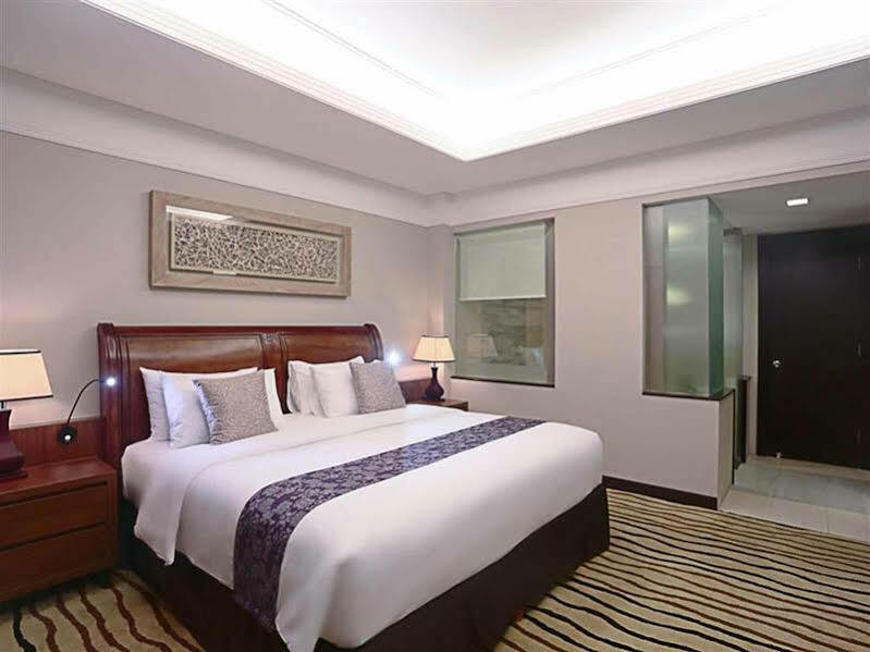 Mercure Palu Ngoại thất bức ảnh